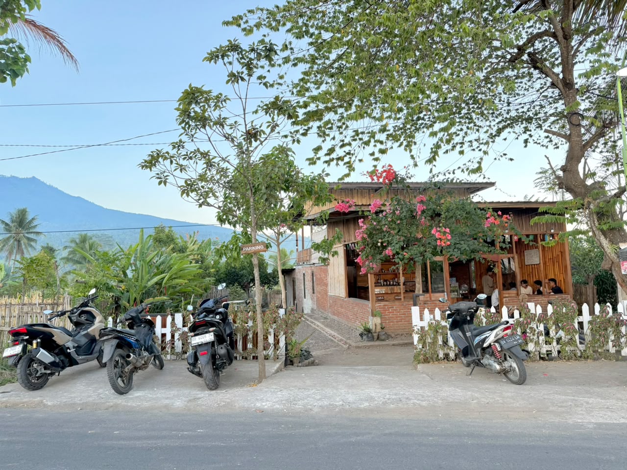 Tempat Parkir